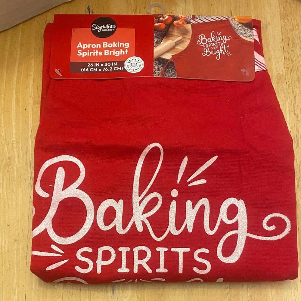 Signature Select Red Apron says Baking Spirits Bright NWT Perfect for Holidays